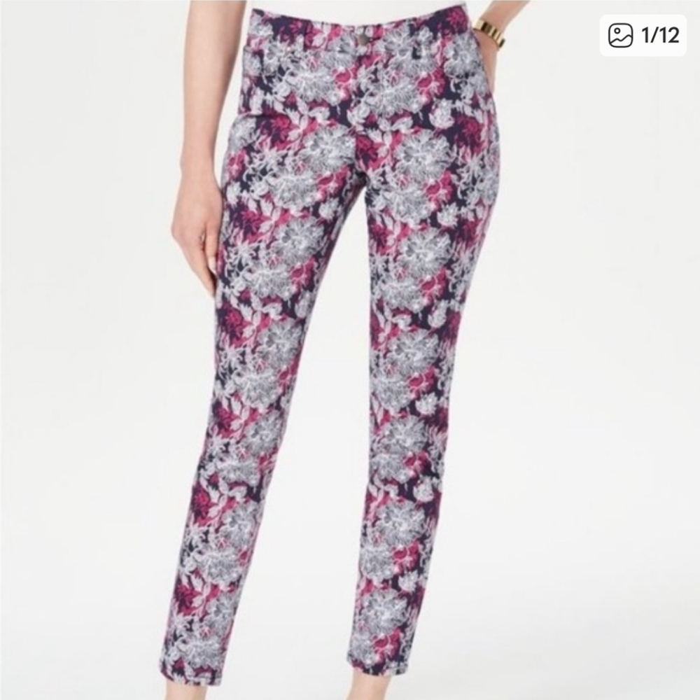 Charter Club Bristol Skinny Ankle Floral Print Jeans Size 4 Runs Large